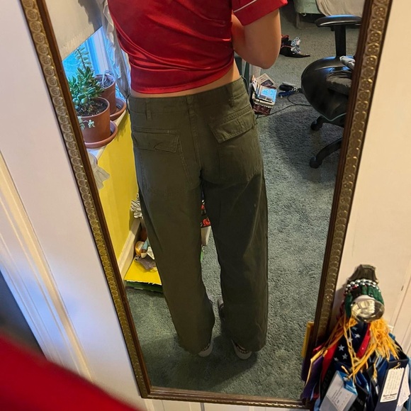 Brandy Melville Straight Leg Pants - Picture 3 of 3